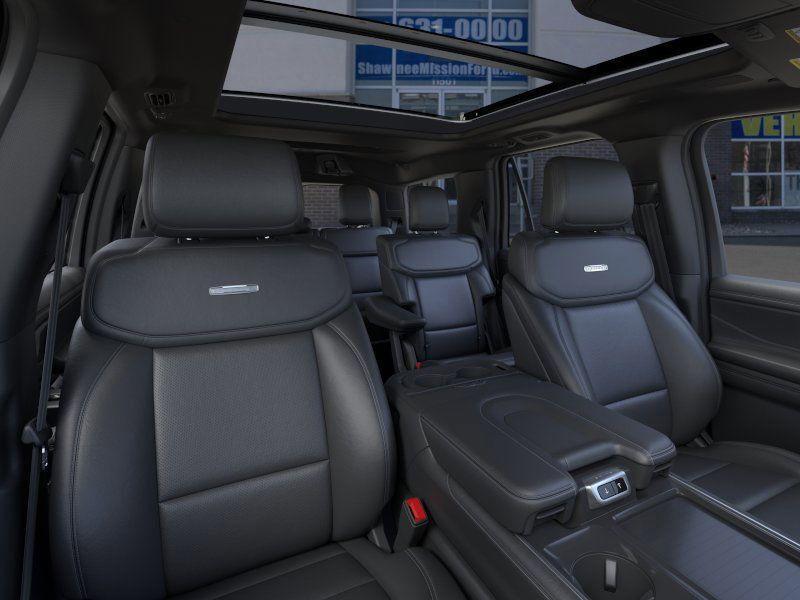 new 2025 Ford Expedition car, priced at $85,985