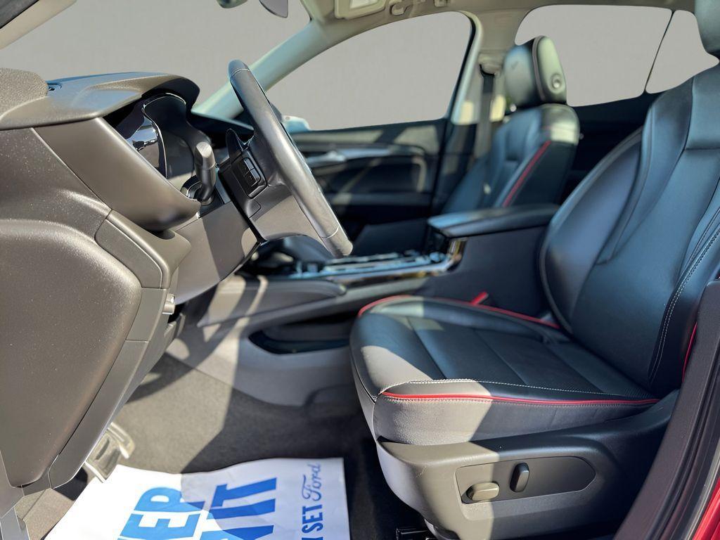 used 2023 Buick Envision car, priced at $23,989