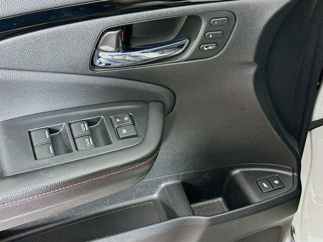 used 2021 Honda Pilot car, priced at $29,597