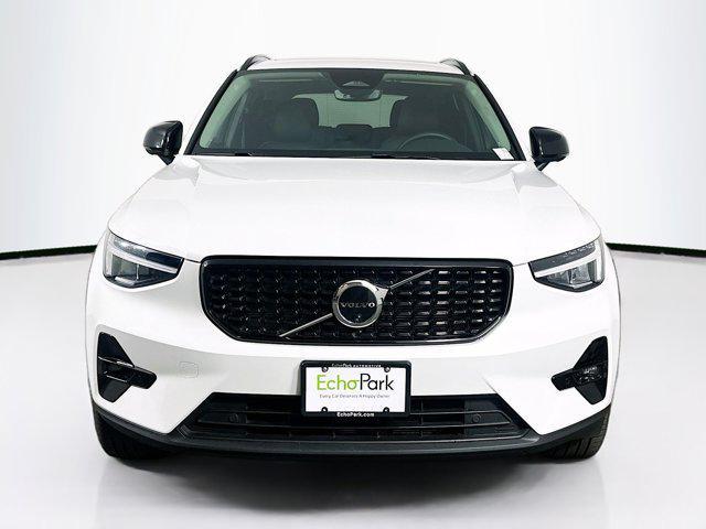 used 2025 Volvo XC40 car, priced at $29,697