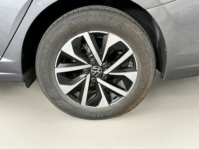 used 2024 Volkswagen Jetta car, priced at $15,996