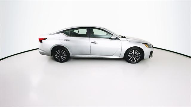 used 2023 Nissan Altima car, priced at $17,999