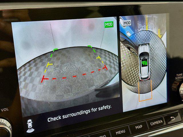 used 2024 Mitsubishi Outlander car, priced at $20,996