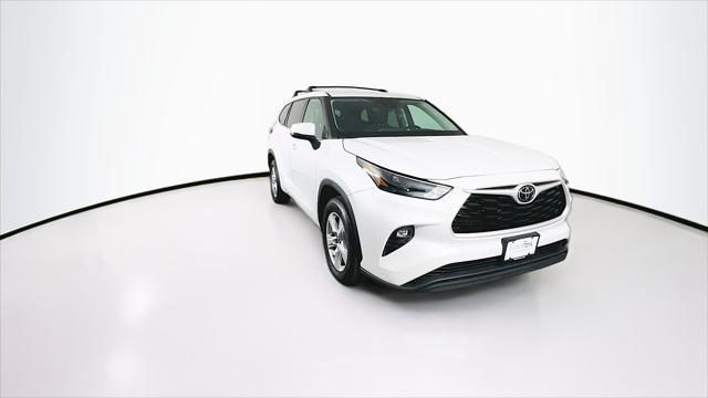 used 2022 Toyota Highlander car, priced at $30,599