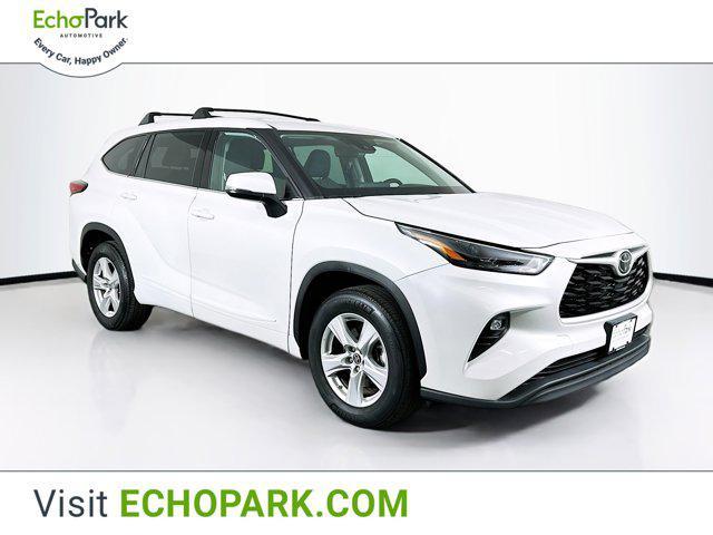 used 2022 Toyota Highlander car, priced at $30,599