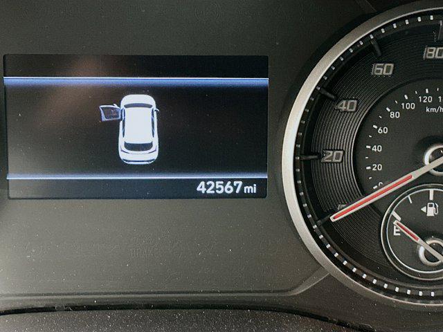 used 2023 Hyundai Santa Fe car, priced at $21,387