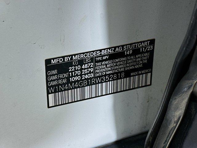 used 2024 Mercedes-Benz GLB 250 car, priced at $29,377