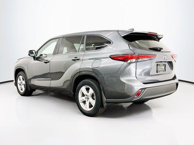 used 2023 Toyota Highlander car, priced at $30,997