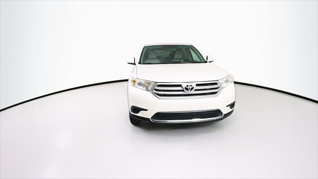 used 2013 Toyota Highlander car, priced at $13,599