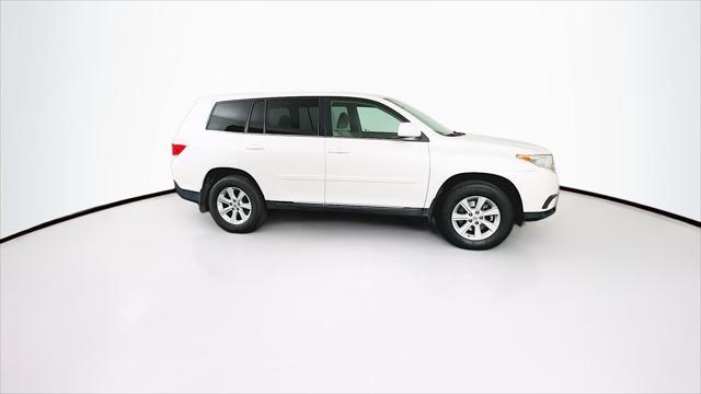 used 2013 Toyota Highlander car, priced at $13,599