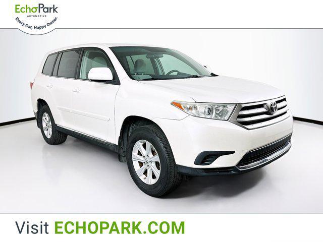 used 2013 Toyota Highlander car, priced at $12,999