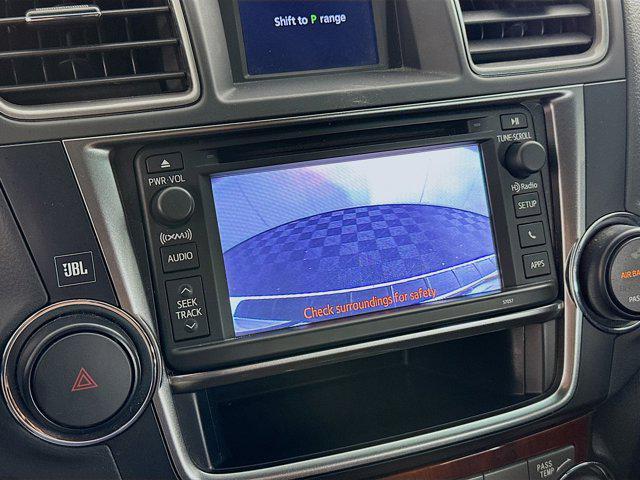 used 2013 Toyota Highlander car, priced at $14,899
