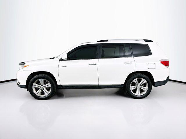 used 2013 Toyota Highlander car, priced at $14,899