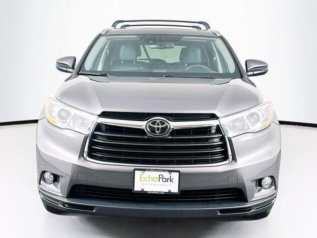 used 2016 Toyota Highlander car, priced at $22,599