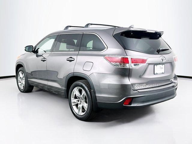 used 2016 Toyota Highlander car, priced at $22,599