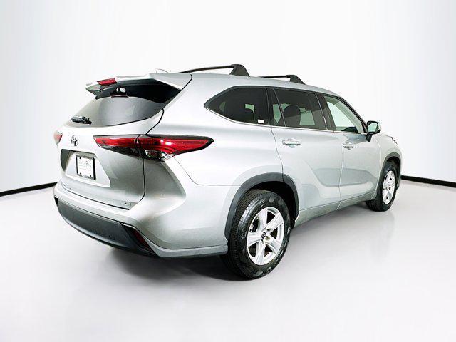 used 2021 Toyota Highlander car, priced at $25,899