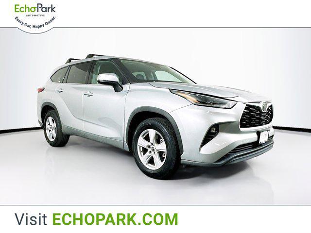 used 2021 Toyota Highlander car, priced at $25,899