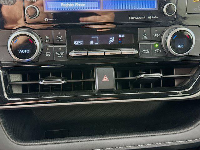 used 2021 Toyota Highlander car, priced at $25,899