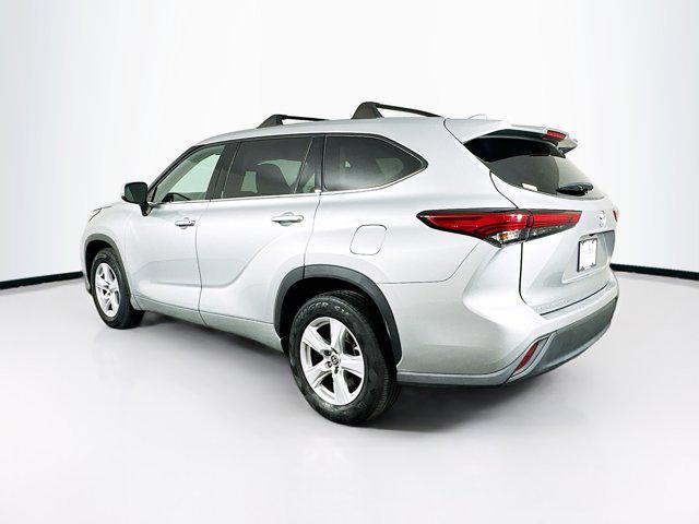 used 2021 Toyota Highlander car, priced at $25,899