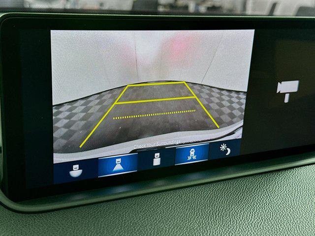 used 2022 Acura MDX car, priced at $33,297