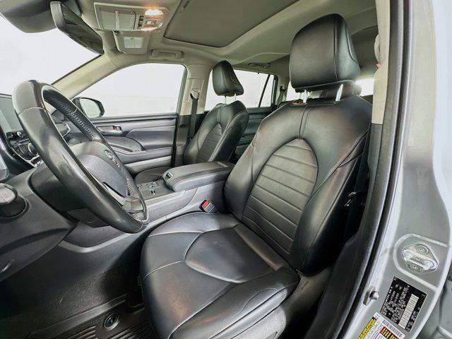 used 2023 Toyota Highlander car, priced at $33,697