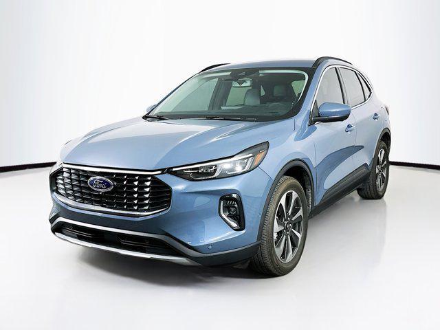 used 2023 Ford Escape car, priced at $30,999