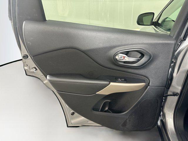 used 2017 Jeep Cherokee car, priced at $12,996