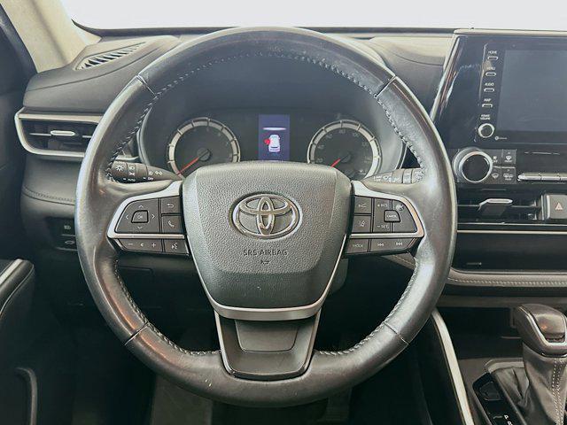 used 2022 Toyota Highlander car, priced at $26,989