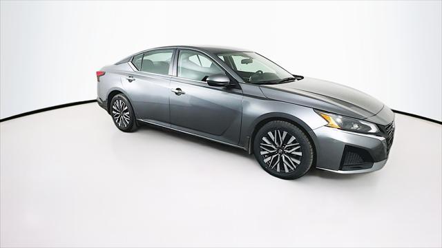 used 2023 Nissan Altima car, priced at $20,789