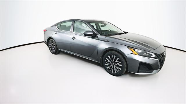 used 2023 Nissan Altima car, priced at $20,789