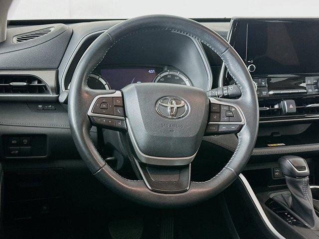 used 2023 Toyota Highlander car, priced at $36,389