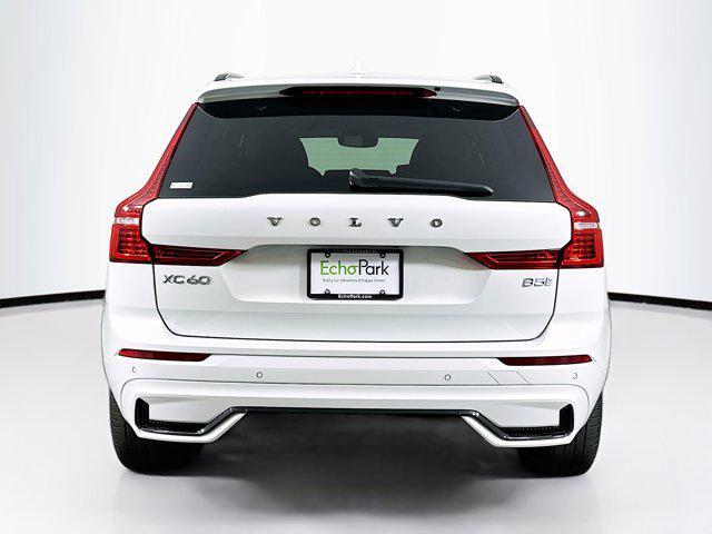 used 2022 Volvo XC60 car, priced at $30,897