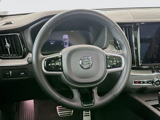 used 2022 Volvo XC60 car, priced at $30,897