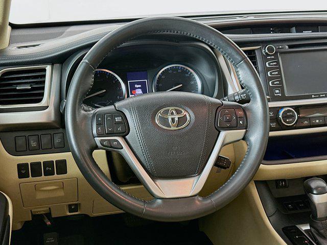 used 2016 Toyota Highlander car, priced at $21,899