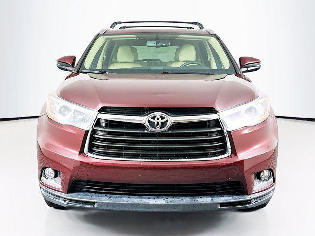 used 2016 Toyota Highlander car, priced at $21,899