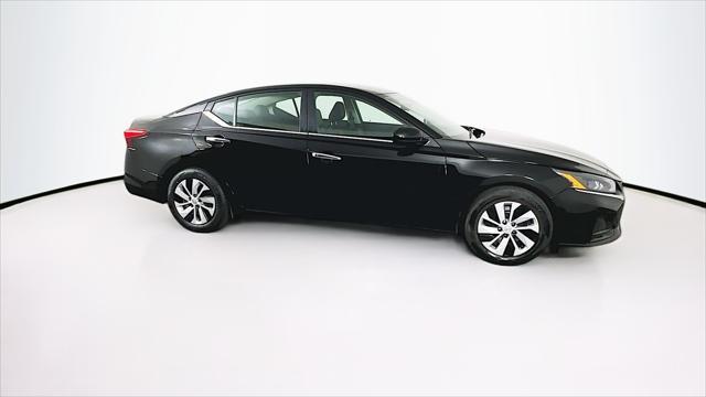 used 2023 Nissan Altima car, priced at $16,289