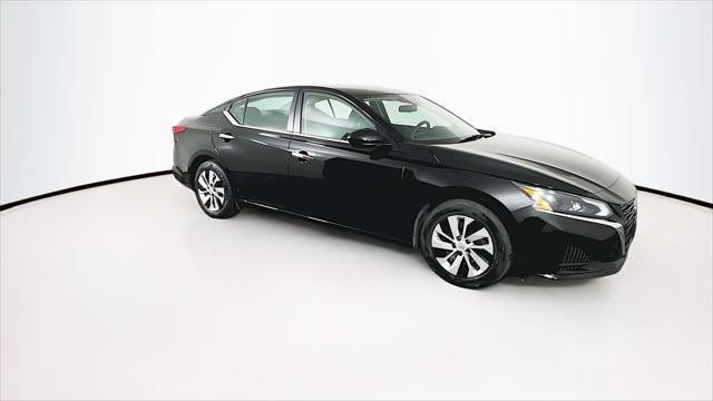 used 2023 Nissan Altima car, priced at $16,289