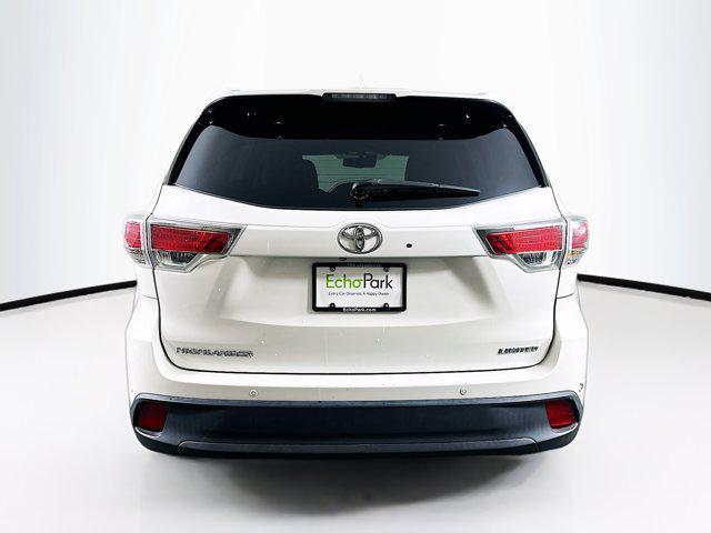 used 2014 Toyota Highlander car, priced at $16,899