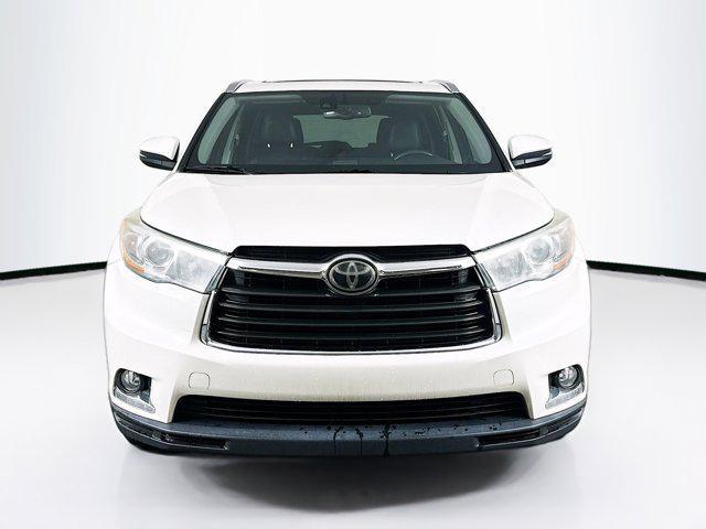 used 2014 Toyota Highlander car, priced at $16,899