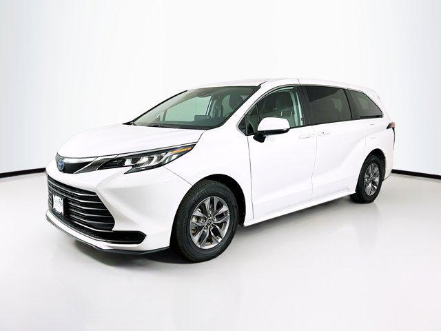 used 2023 Toyota Sienna car, priced at $34,197