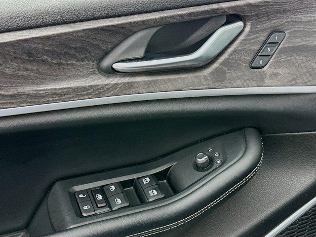 used 2023 Jeep Grand Cherokee 4xe car, priced at $28,997