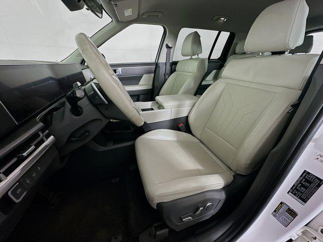 used 2024 Hyundai Santa Fe car, priced at $25,197