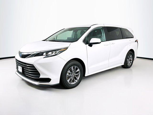 used 2023 Toyota Sienna car, priced at $34,197