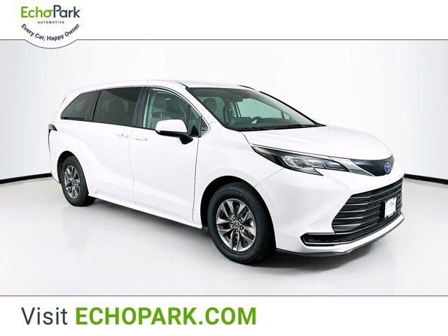 used 2023 Toyota Sienna car, priced at $34,197