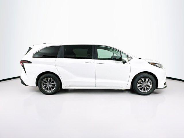 used 2023 Toyota Sienna car, priced at $34,197