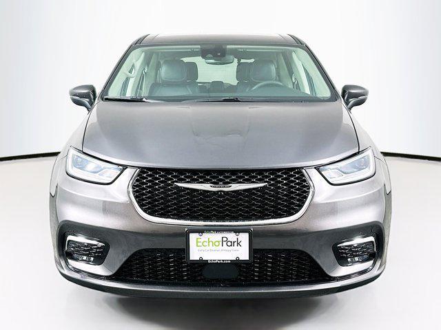 used 2023 Chrysler Pacifica car, priced at $23,297