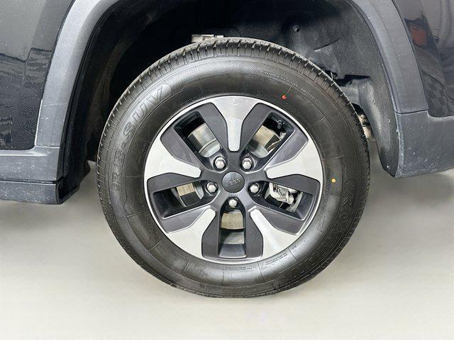 used 2023 Jeep Grand Cherokee 4xe car, priced at $27,197