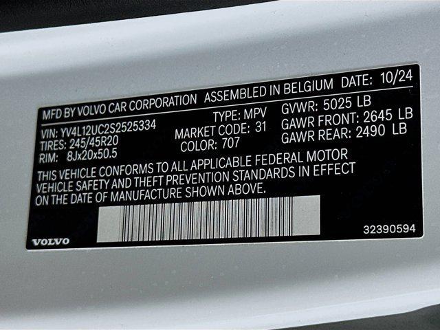 used 2025 Volvo XC40 car, priced at $29,497