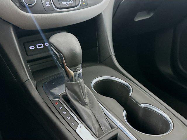 used 2022 Chevrolet Equinox car, priced at $16,687