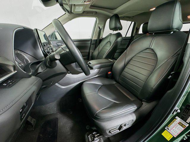 used 2024 Toyota Highlander car, priced at $40,697